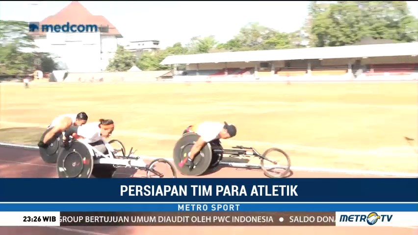 Atlet Balap Kursi Roda Fokus Asah Kecepatan dan Daya Tahan