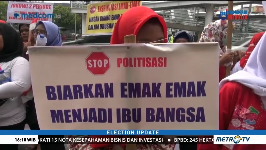 Aksi Tolak Politisasi Emak-emak Digelar di Depan Bawaslu