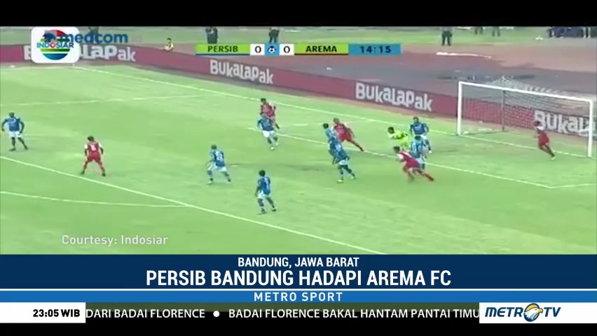 Tumbangkan Arema, Persib Kembali Puncaki Klasemen Liga 1