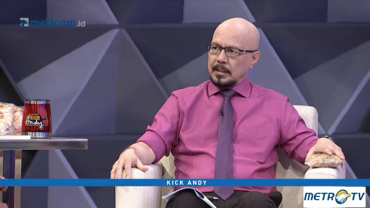 Kick Andy - Perempuan Pembawa Senyuman (2)