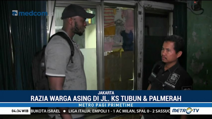 Seorang Warga Senegal Terjaring Razia di Palmerah