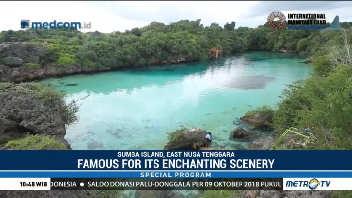 Weekuri Lake: Indonesia's Tourist Spot