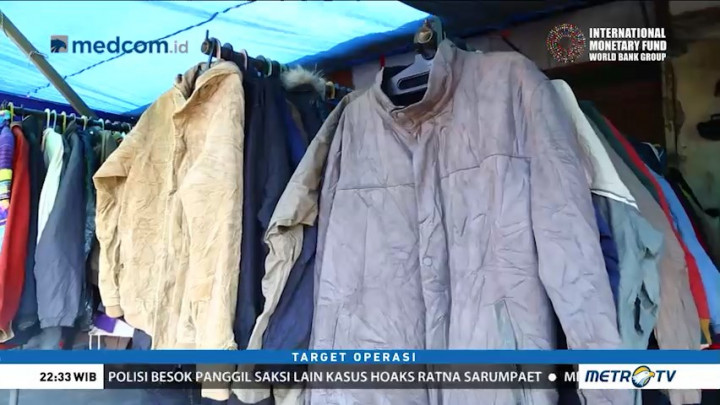 Surga Pakaian Bekas Impor (1)