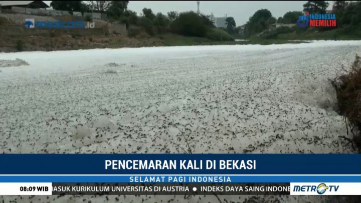Lagi, Kali Bekasi Diselimuti Busa