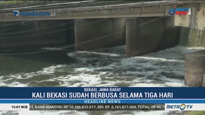 Kali Bekasi Diselimuti Busa Tiga Hari Berturut-turut