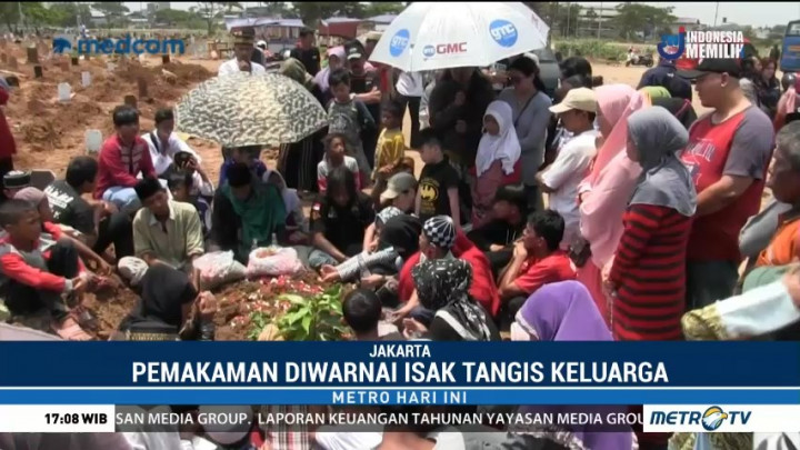 Isak Tangis Keluarga Iringi Pemakaman Balita yang Tewas di Dalam Mobil