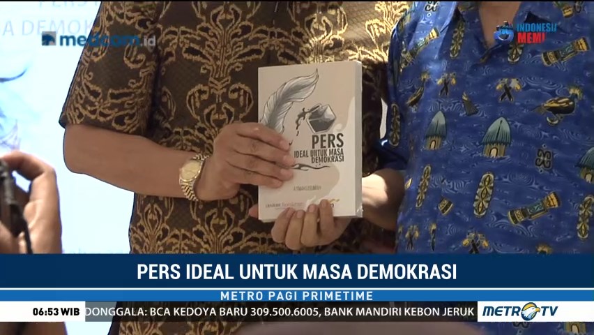 Bedah Buku Pers Ideal untuk Masa Demokrasi