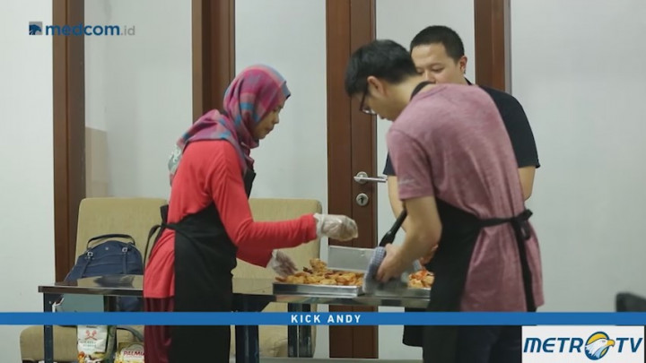 Mengolah dan Berbagi Makanan dari Pesta Pernikahan