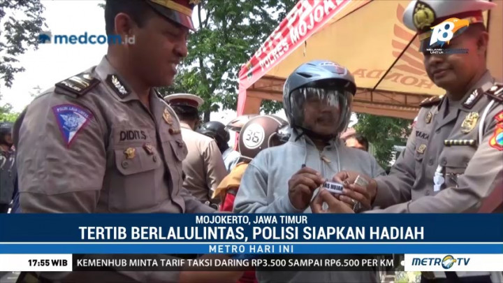 Tertib Berlalu Lintas, Polisi di Mojokerto Siapkan Hadiah