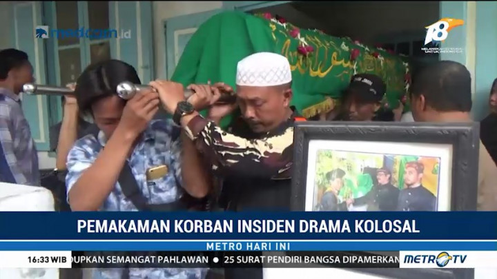 Suasana Duka Selimuti Pemakaman Korban Insiden Drama Surabaya Membara
