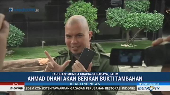 Ahmad Dhani Serahkan Bukti Tambahan ke Polda Jatim