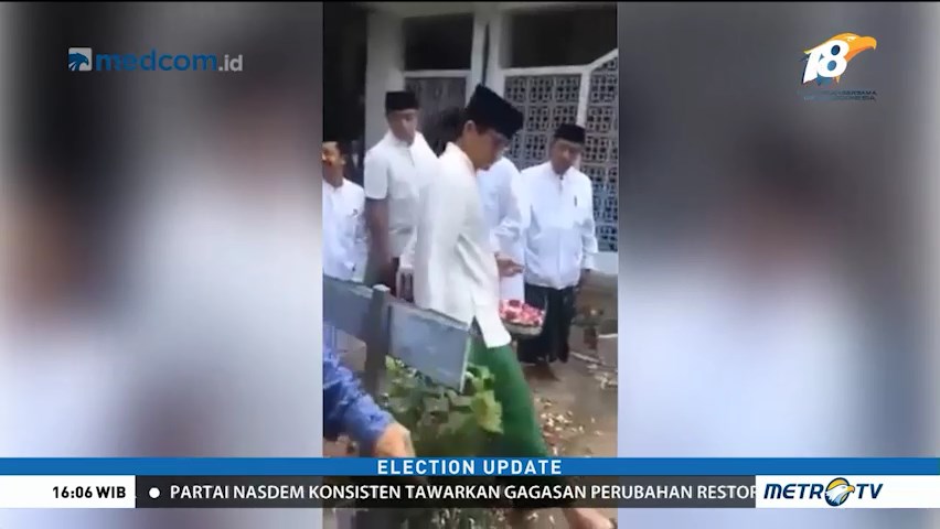 Sandi Langkahi Makam Pendiri NU
