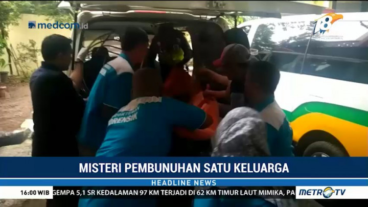 Keempat Jenazah Pembunuhan Satu Keluarga di Bekasi Tiba di RS Polri