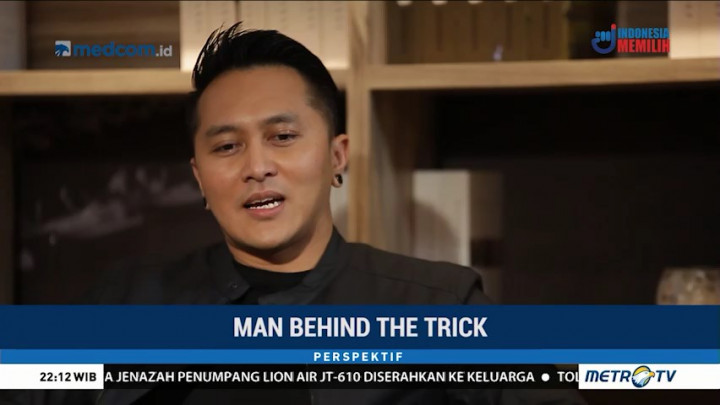 Man Behind The Trick (2)