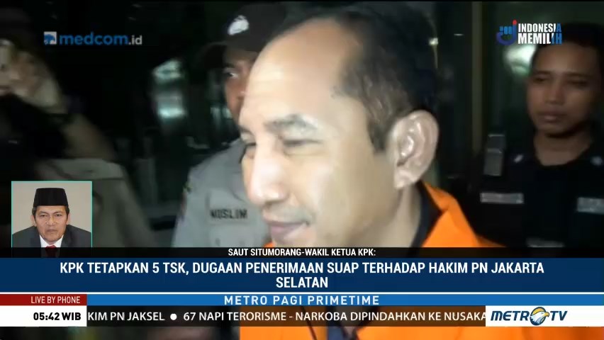 Hukum di Pusaran Suap Pekara