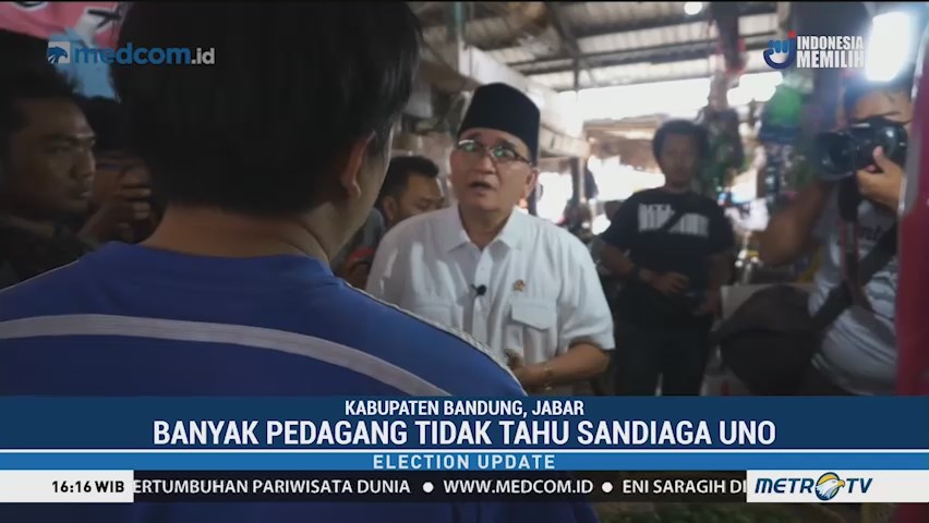 Aksi Ruhut Tandingi Sandiaga