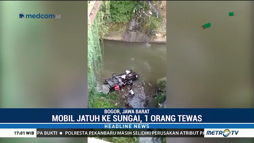 Mobil Jatuh ke Sungai Ciliwung, Satu Orang Tewas