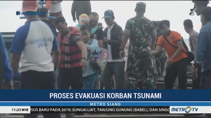 Begini Proses Evakuasi Warga Pulau Sebesi Korban Tsunami Selat Sunda