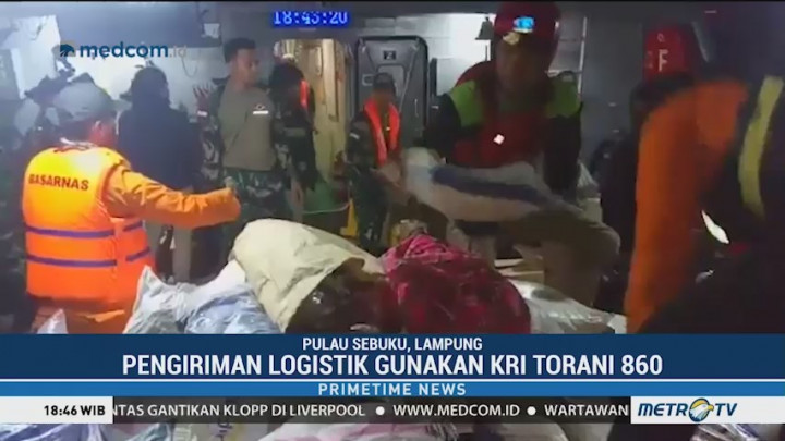 KRI Torani 860 Distribusikan Bantuan ke Pulau Sebuku