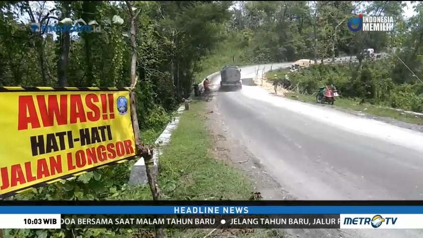 Jalur Penghubung Bojonegoro-Nganjuk Longsor