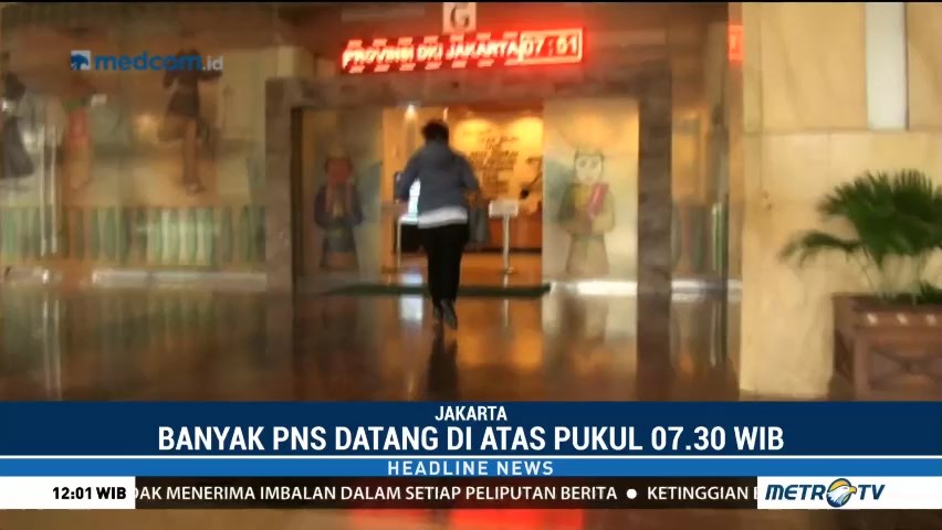 Hari Pertama Usai Libur, Sejumlah PNS DKI Datang Terlambat