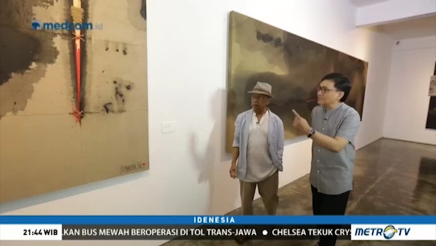 Melihat Lukisan Abstrak Seniman Sunaryo