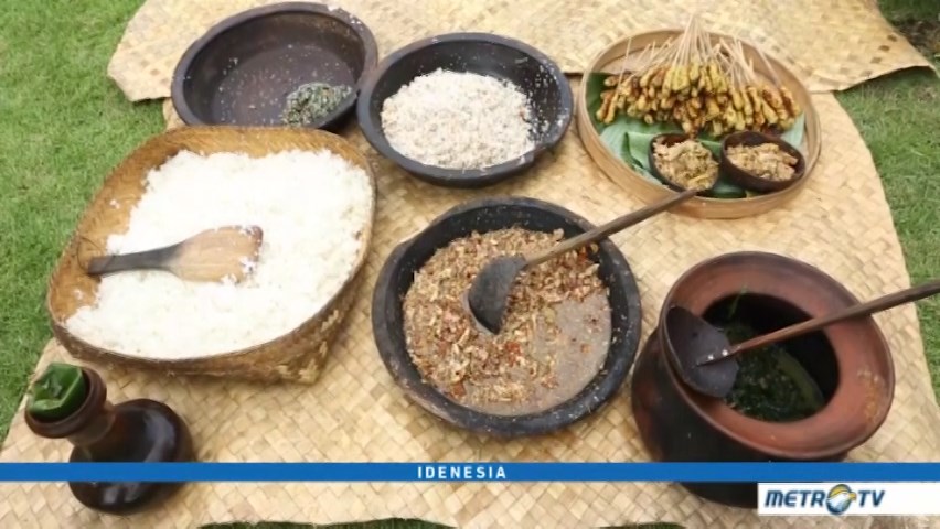 Mencicipi Makanan Khas Desa Tenganan