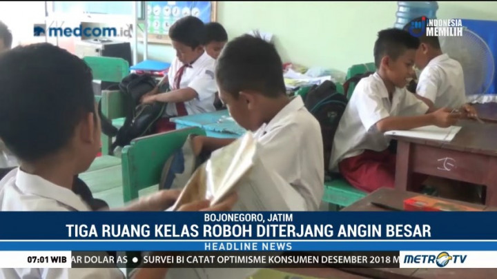 Sekolah Roboh, Siswa di Bojonegoro Belajar di Perpustakaan