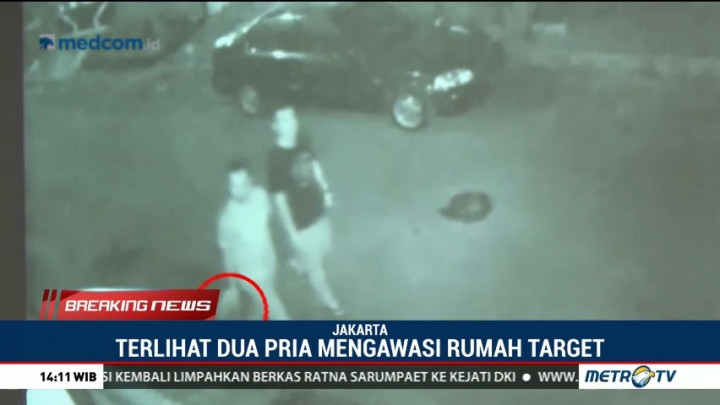 Rekaman CCTV Pelaku Teror Rumah Wakil Ketua KPK