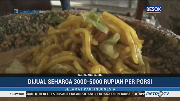 Mengintip Pembuatan Mie Kenyol