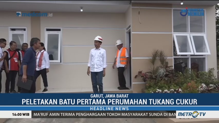 Jokowi Resmikan Pembangunan Perumahan untuk Tukung Cukur di Garut