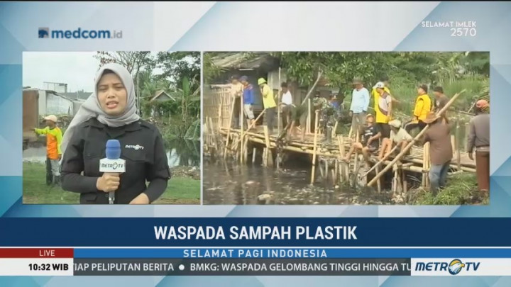 Tiga Truk Dikerahkan Angkut Sampah di Kali Pisang Batu