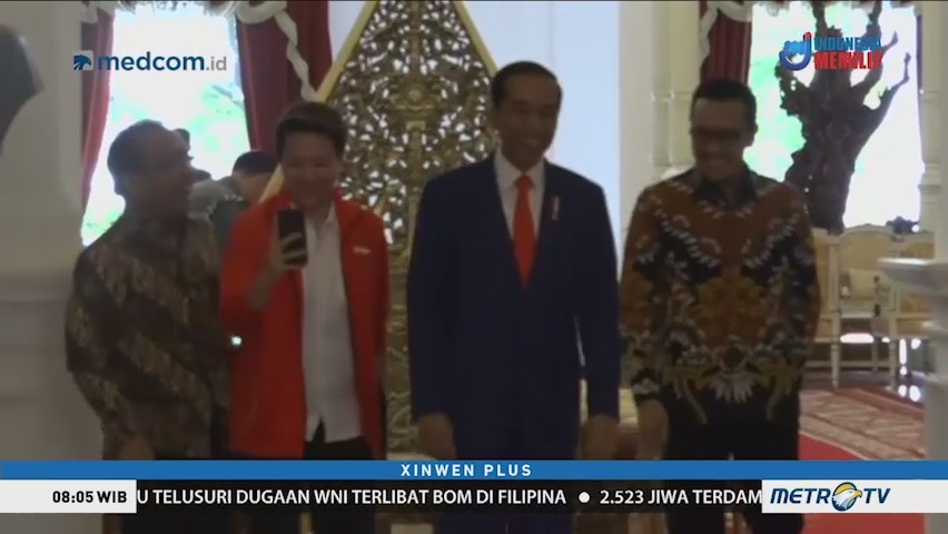 Liliyana 'Butet' Natsir Gantung Raket