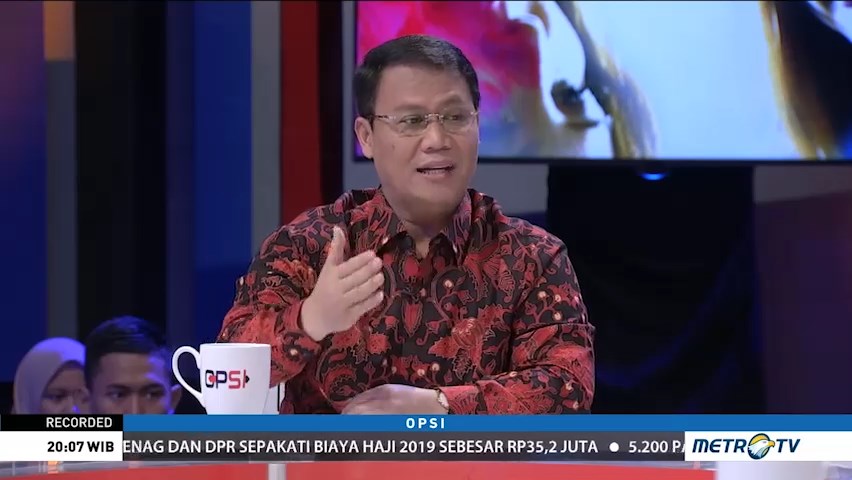 Laris Manis Isu Komunis (2)