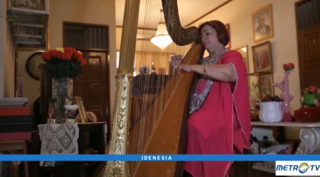 Mengenal Sosok Master Harpa Ussy Pieters