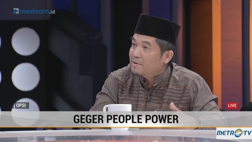 Geger <i>People Power</i> (4)