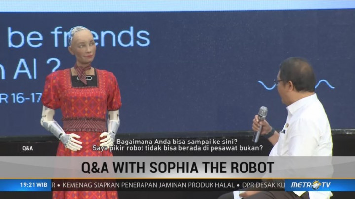 Q & A with Sophia the Robot (2)