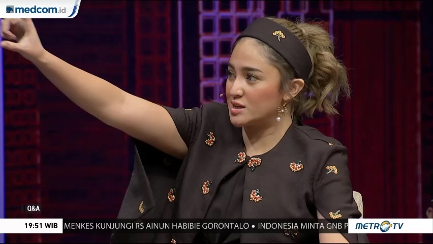 Highlight Q & A - <i>I’m Not OK But That’s OK</i>