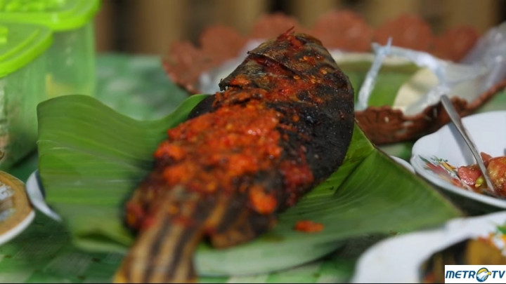 Mencicipi Makanan Khas Mamuju