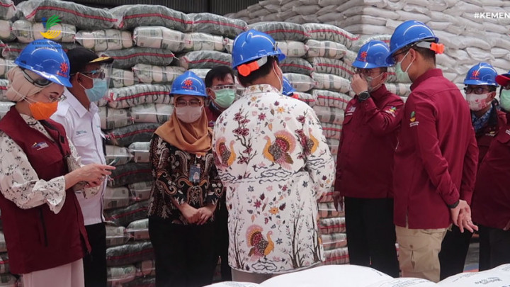 Bantuan Sosial Beras Untuk Hadapi COVID-19