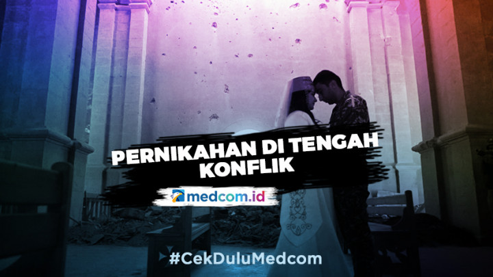 Pasangan di Nagorno-Karabakh Menikah di Katedral Rusak