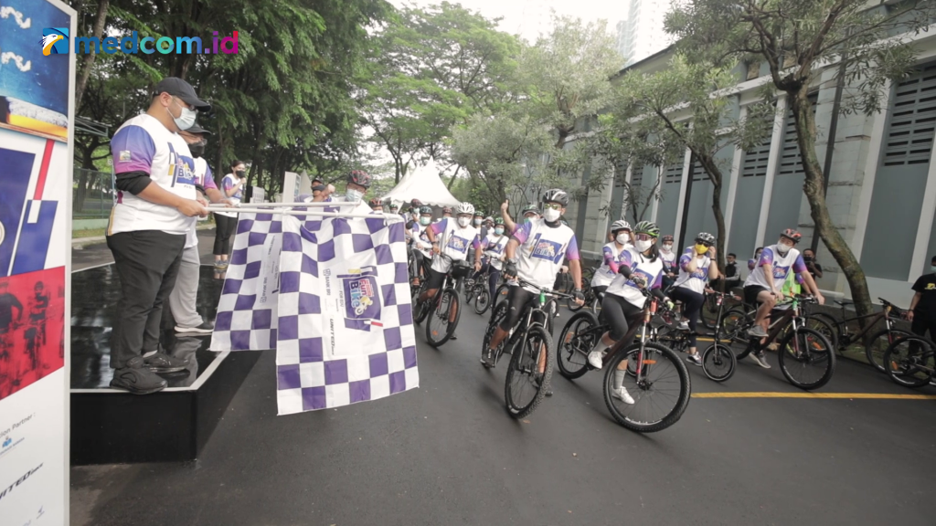 Virtual Fun Bike 'Gowes Seru Peduli Guru'