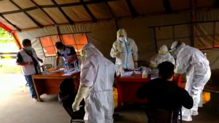 Pemeriksaan Rapid Test Antigen di Puncak, 4 Wisatawan Reaktif COVID-19