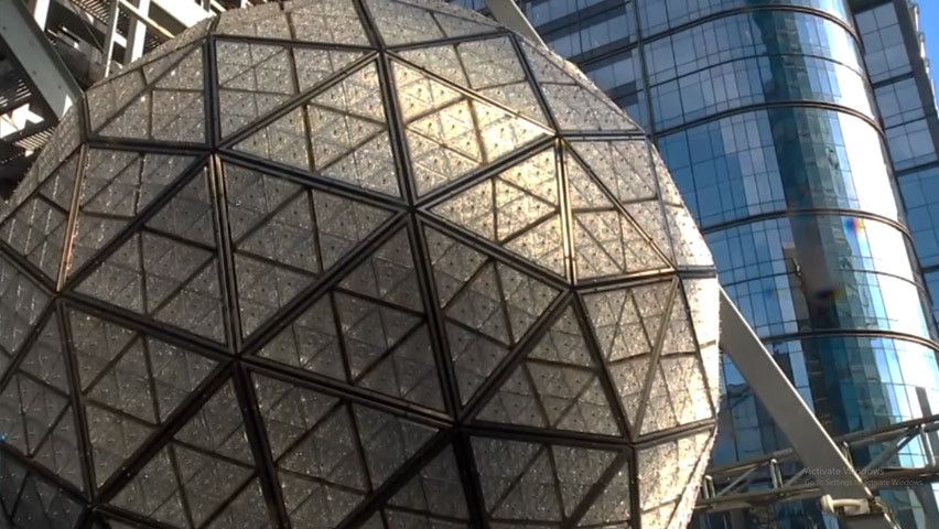 Bola Kristal di Times Square Siap Untuk Perayaan Tahun Baru Virtual
