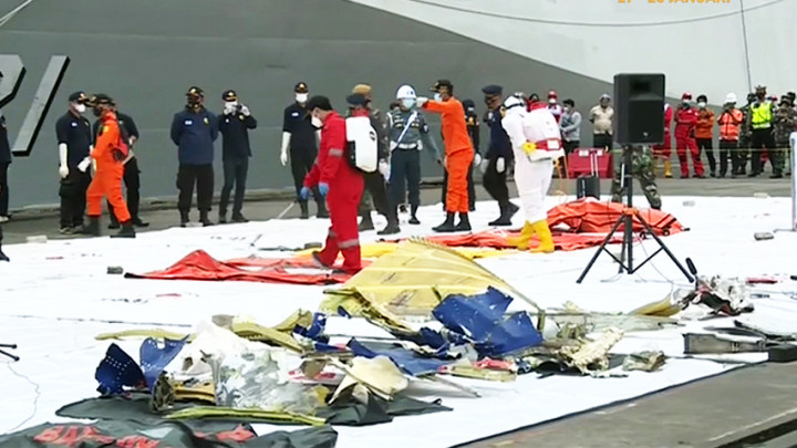 Tidak Terjadi Ledakan Sebelum Sriwijaya Air Membentur Air