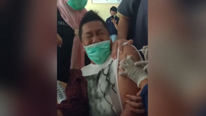 Teriak Histeris saat Divaksin, Kepala Puskesmas Mengaku Fobia Jarum Suntik