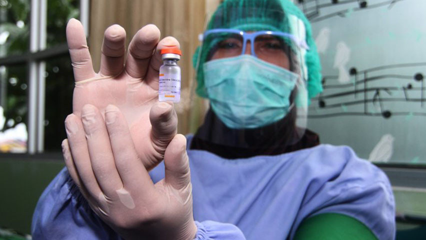 Mengejar Target Vaksinasi - Highlight Primetime News Metro TV