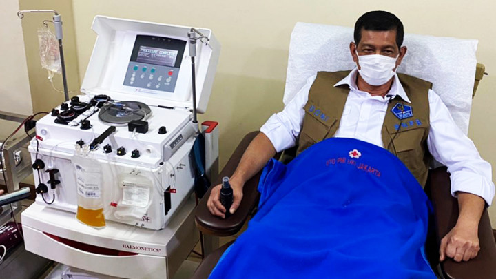 Ketua Satgas COVID-19 Lakukan Donor Plasma Konvalesen
