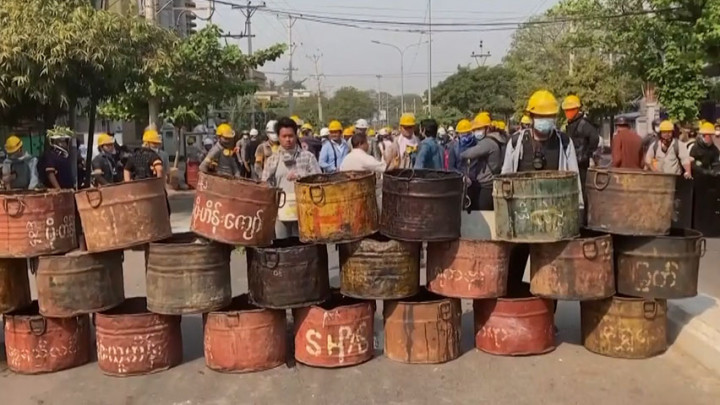 Myanmar Mencekam, Militer Membabi Buta