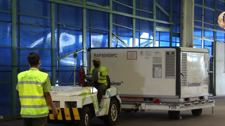 Tiba di Indonesia, 16 Juta Bahan Baku Vaksin Sinovac Langsung Dibawa ke Bio Farma